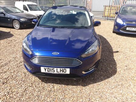 FORD FOCUS 1.0 T EcoBoost Titanium
