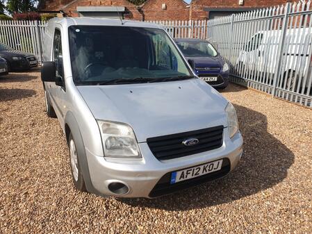 FORD TRANSIT CONNECT 1.8 TDCi 110 T220 Trend